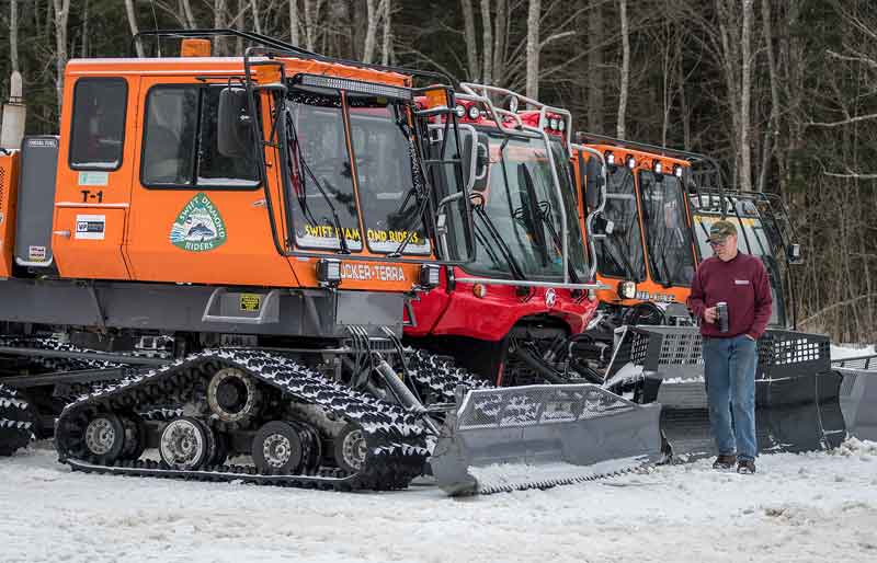 Swift-Diamond-Riders-groomers-2018