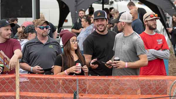 Snowmobile fans at NH races