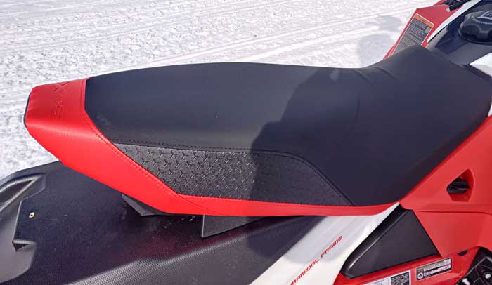 Backcountry X-RS 850 seat